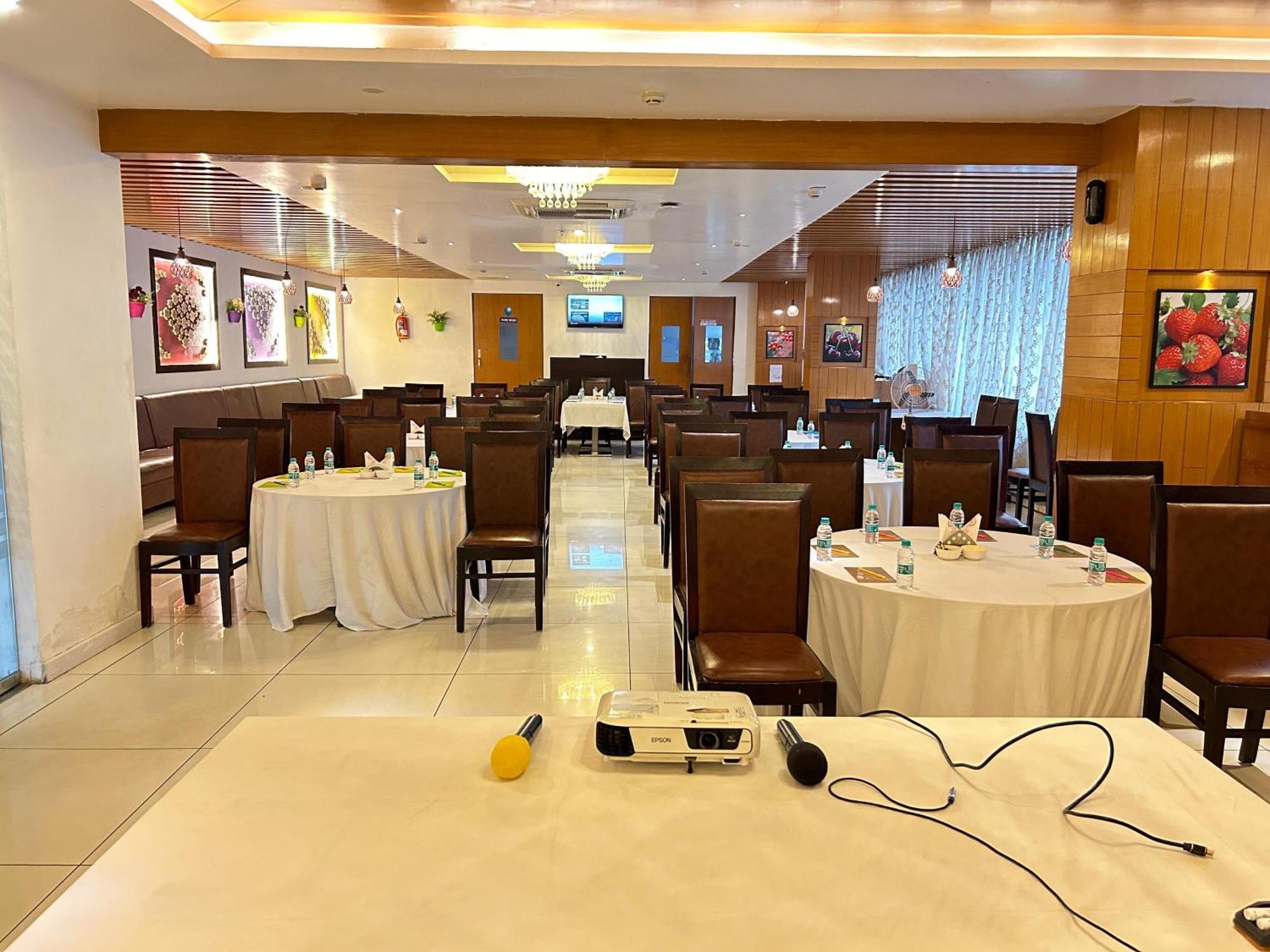 Hotel Lorven Visakhapatnam Exterior photo
